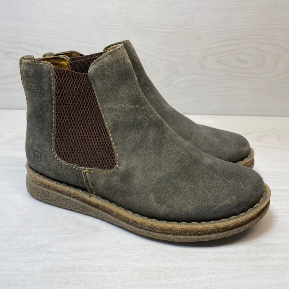 Born Womens 7 Chelsea Boots Ankle Suede Brown Flat Crepe Sole BR0028942 Casual